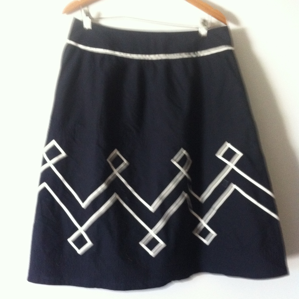 LOFT Navy Blue & White Geometric Full Skirt